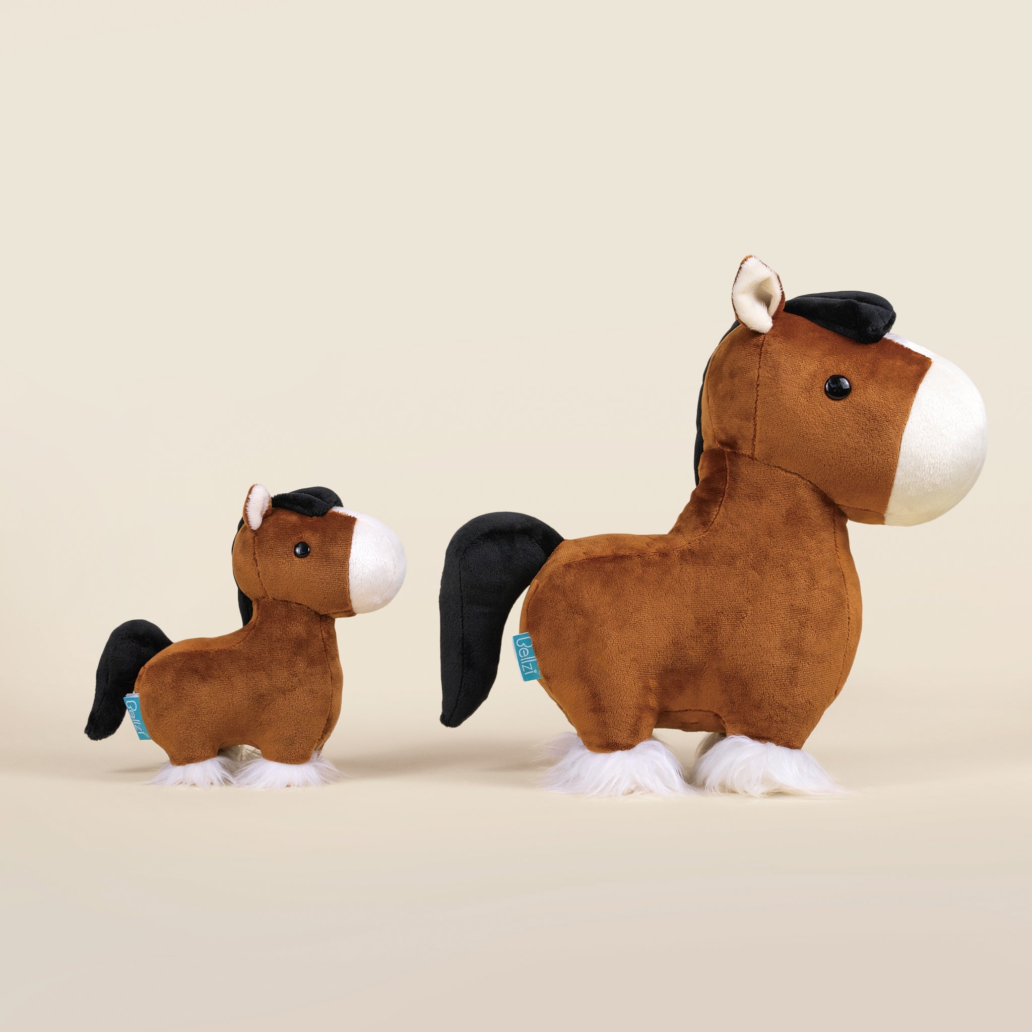 Mini Clydesdale the Horsi