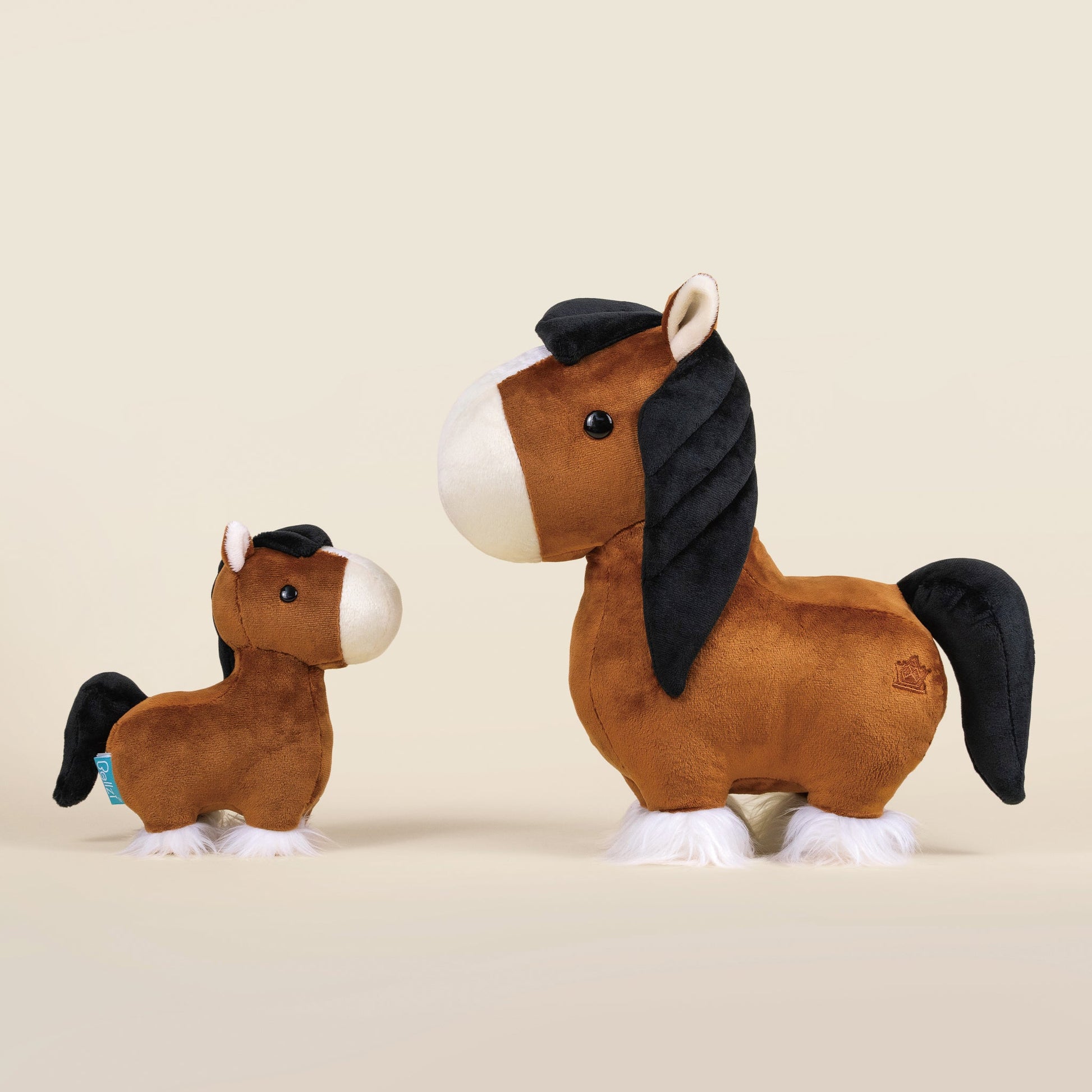 Mini Clydesdale the Horsi