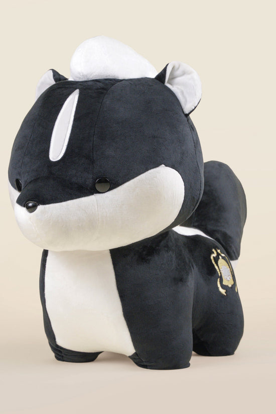 Giant Skunki the Skunk